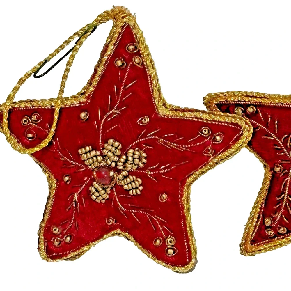 Vintage Red Velvet & Gold Ribbon Embellished Christmas Tree Ornaments (3)